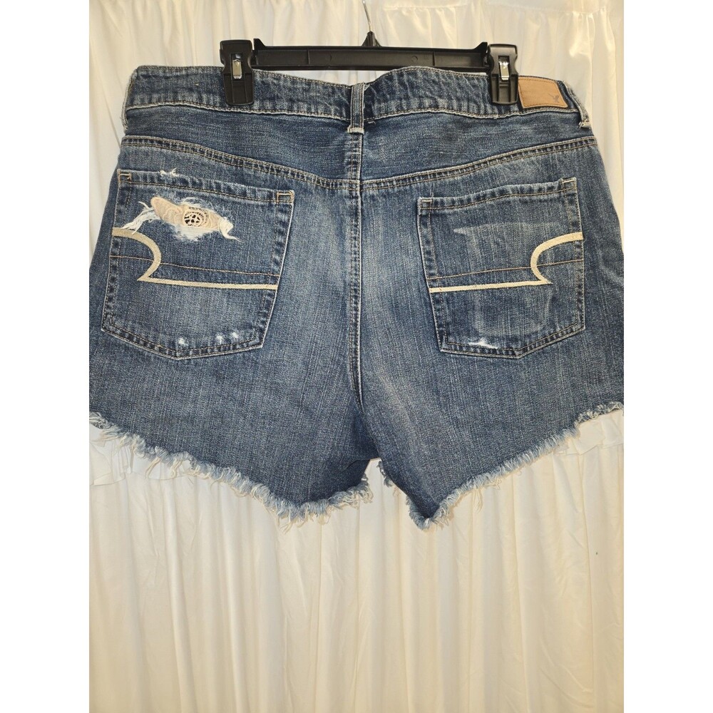 American Eagle Outfitters Women's Hi-Rise Festival Distressed Cut Off Shorts 18 - Picture 2 of 10